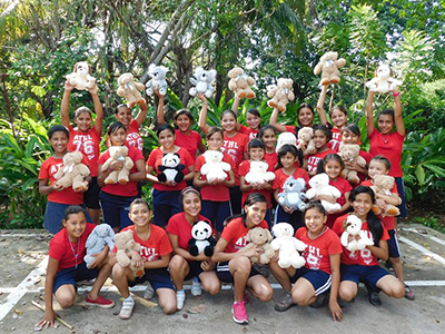 angles of hope nicaraguan girls with stuffed animals donated from little hugs